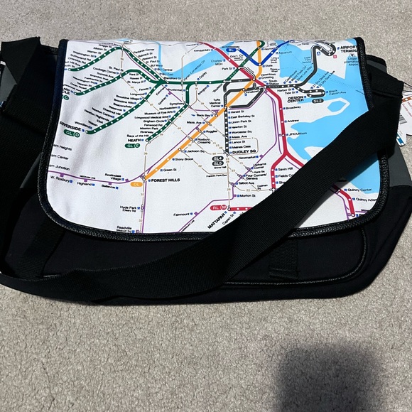 Stylish Black and Multicolor Boston Subway Map Print Messenger Bag, NWT - Picture 4 of 4
